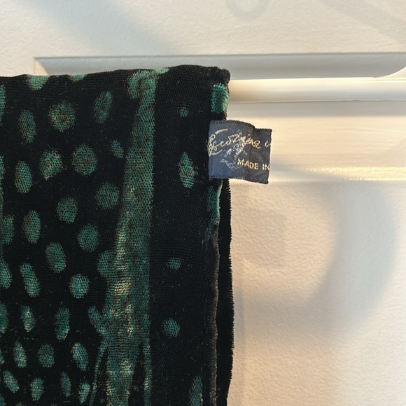 Georgina Von Etzdorf England Black/Multi Velvet Reversible Scarf 63x9.5 - Picture 3 of 7